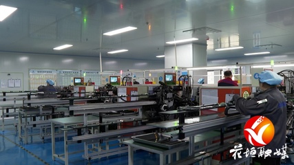 新春走基层 | 花垣产业开发区 加足马力忙生产 出口订单持续增长